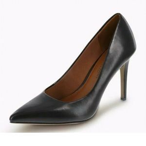 Christian Siriano for Payless habit pointed toe high heel dress shoes.